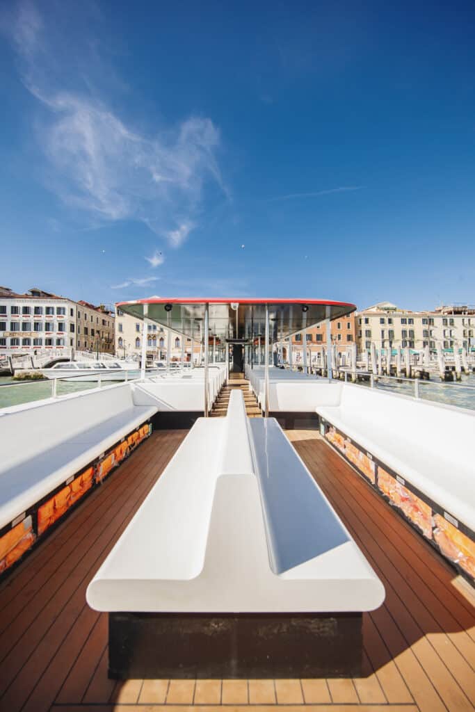 Battello hop on hop off Venezia