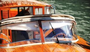 water taxi venice VivoVenetia