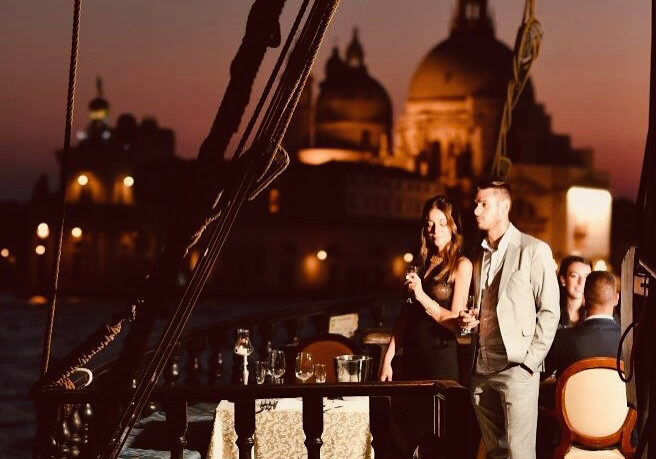 Романтический вечер с ужином. Венеция галеон