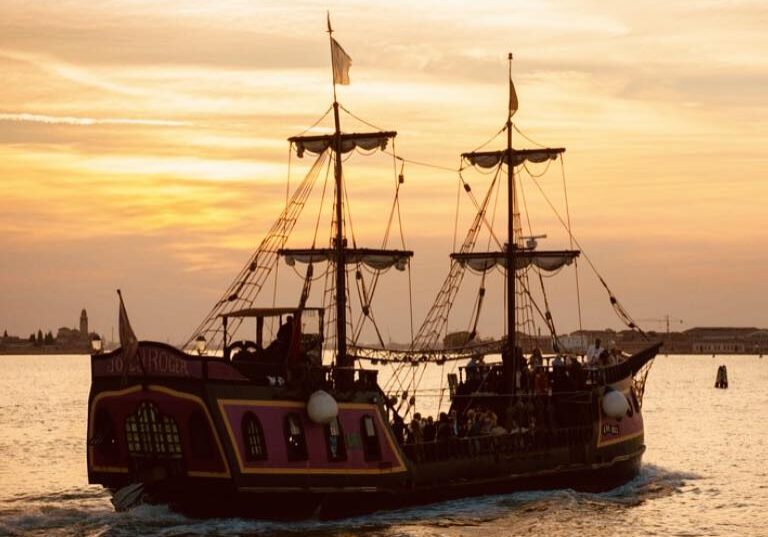 Вечер ужин на галеоне. Венеция